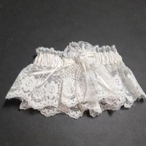 Bridal white lace and pearl stretch leg garter